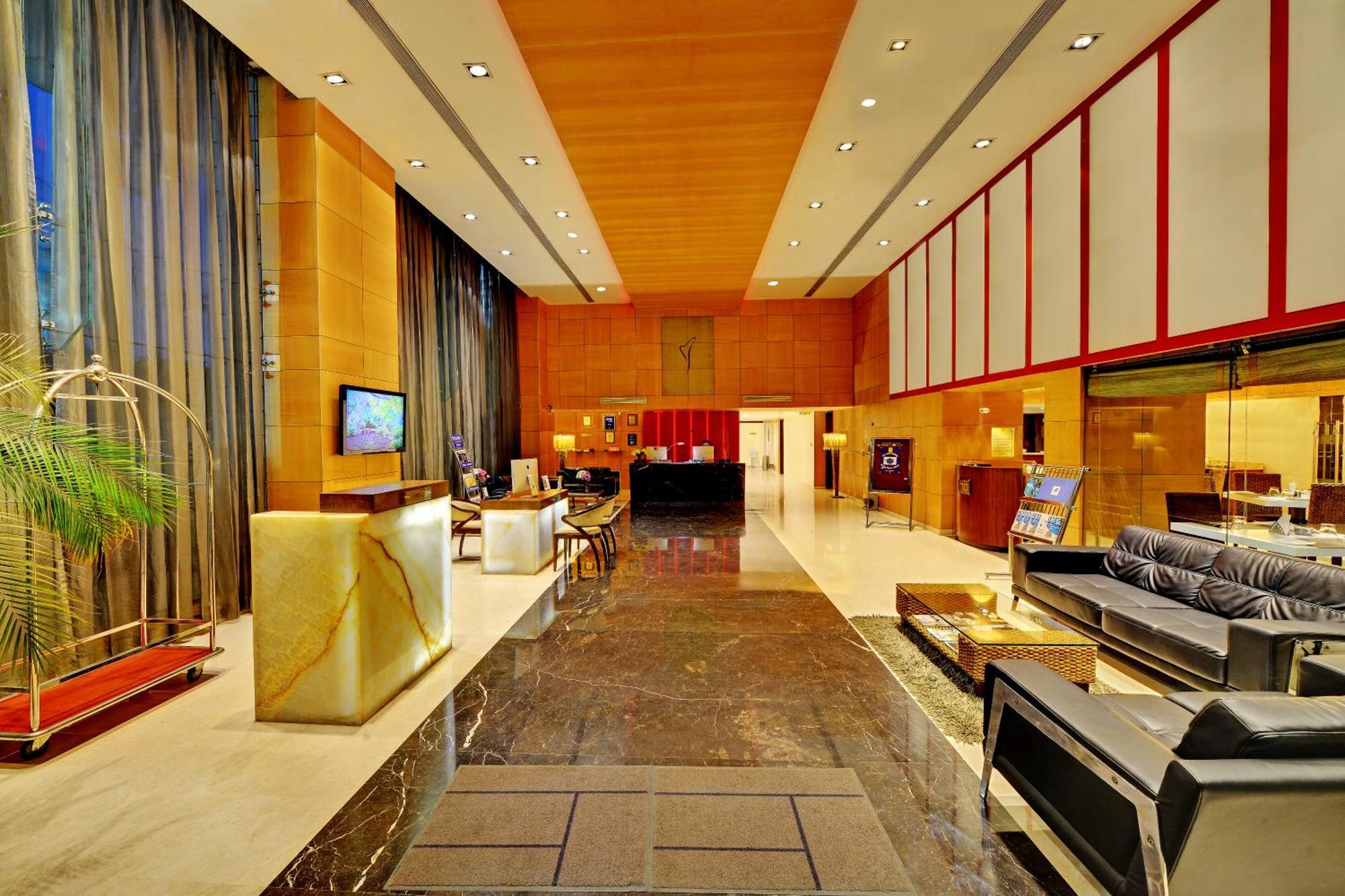 Iris The Business Hotel Bangalore Exterior foto